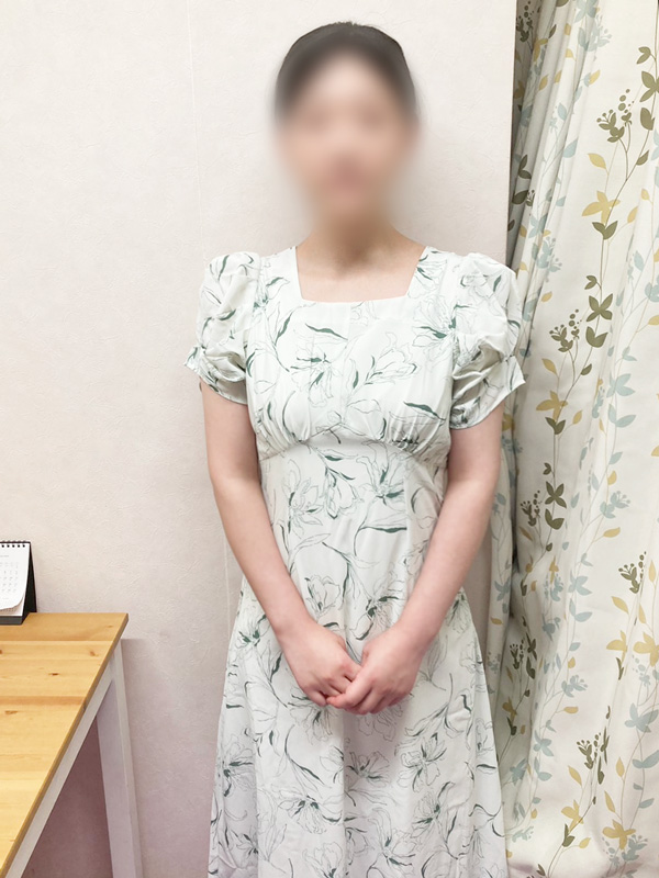 本厚木人妻デリヘル【熟女の風俗最終章 本厚木店】童話　らん